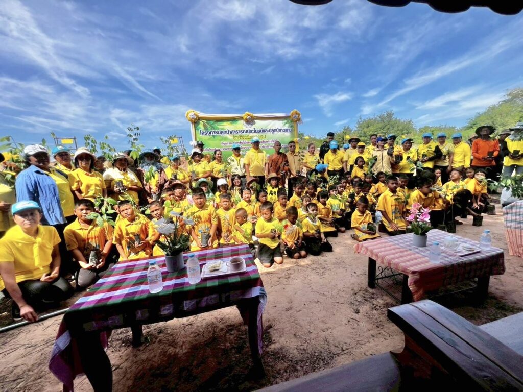โครงการปลูกป่าสาธารณประโยชน์และปลูกป่าทดแทน ประจำปีงบประมาณ พ.ศ.2569 กิจกรรม “วันต้นไม้ประจำปีของชาติ และปลูกต้นไม้เฉลิมพระเกียรติ เนื่องในวันเฉลิมพระชนมพรรษา สมเด็จพระนางเจ้าสุทิดา พัชรสุธาพิมลลักษณ พระบรมราชินี” (3 มิถุนายน 2569) ณ บริเวณพื้นที่สาธารณะหนองบักมี บ้านโสกแต้ ม.5 ต.คูเมือง อ.คูเมือง จ.บุรีรัมย์